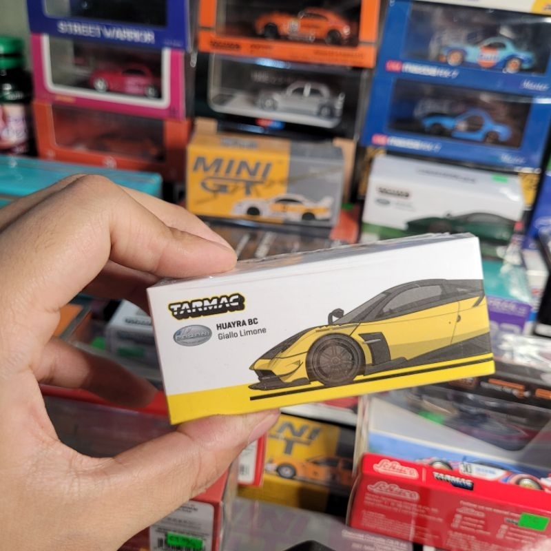 Tarmac Pagani huayra BC giallo limone