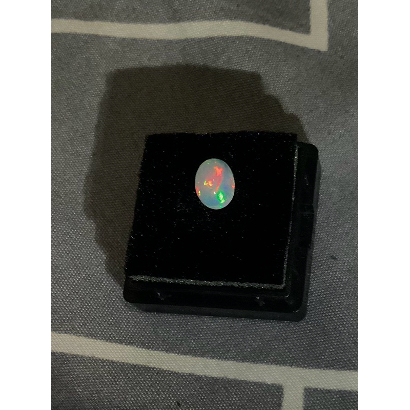 Natural white opal ethiopia