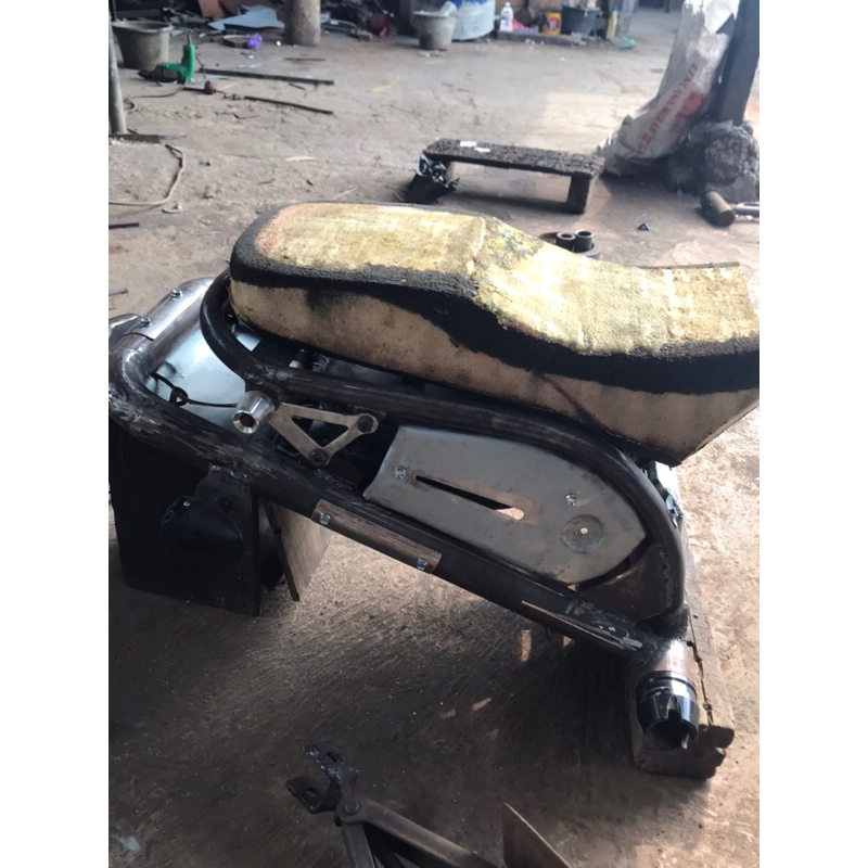 READY/REQUEST custom ruckus / rangka belakang motor ruckus basic matic..