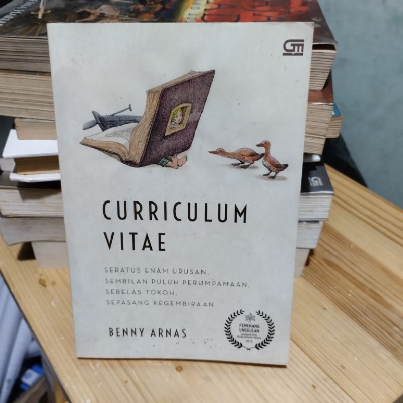 [Novel] Curriculum Vitae Benny Arnas Bekas Bagus Original Murah