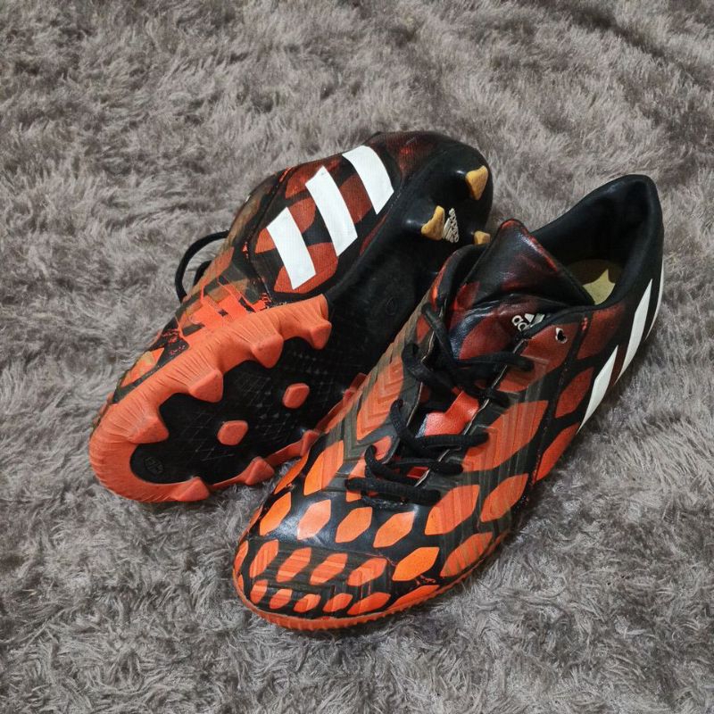 Sepatu Bola Adidas Predator Instinct Absolion