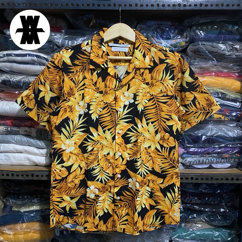 NJ Clothing Company Floral Hawaiian S/S Shirt Kuning Size 72x55