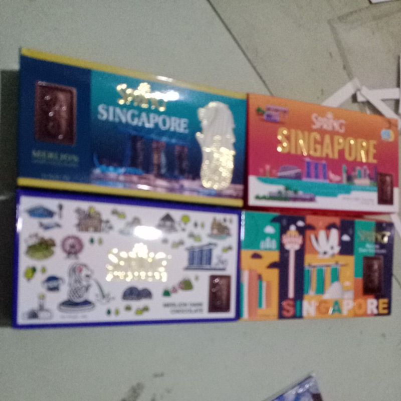 

COKLAT MERLION SINGAPORE SPRING BOX 40GR