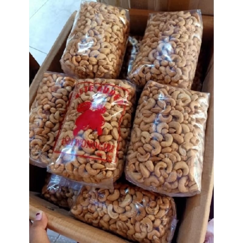 

Kacang Mede Asli Wonogiri 1 kg