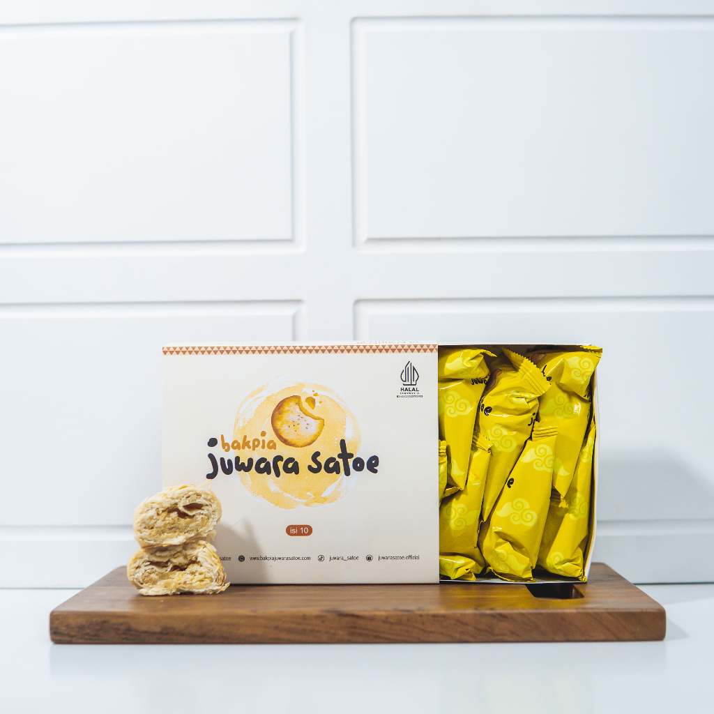 

BAKPIA JUWARA SATOE [ 3 Box ] Paket Bakpia Crispy (Original, Coklat, Keju) - Oleh Oleh Khas Jogja
