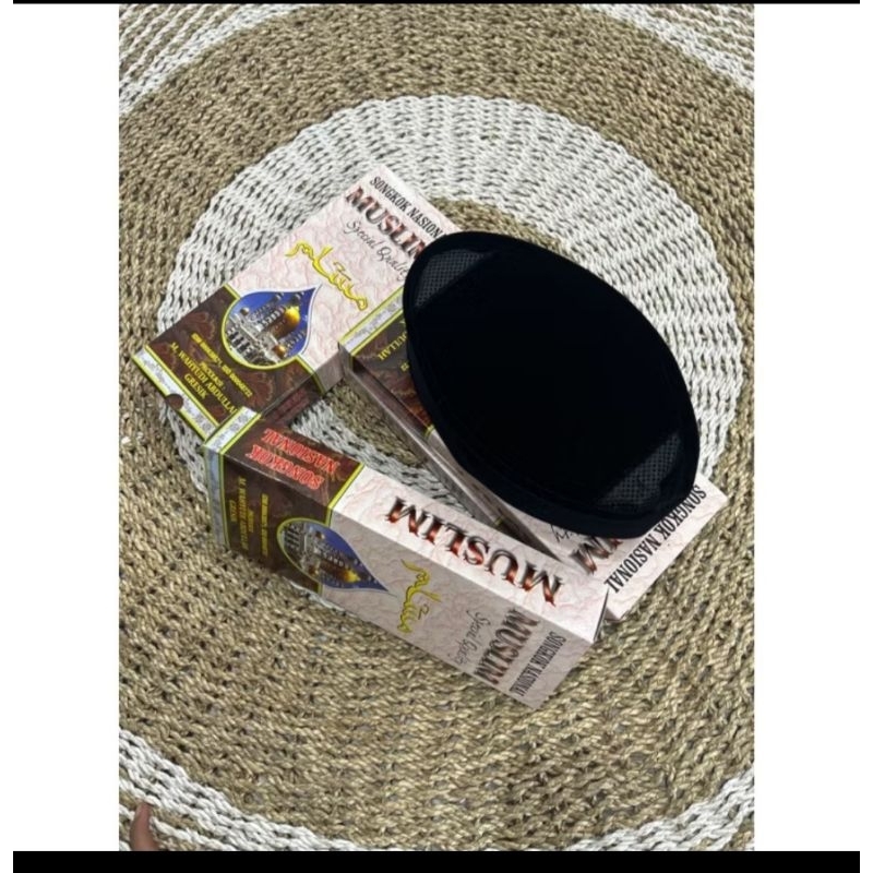 SONGKOK HITAM/PECI HITAM MUSLIM TINGGI 9