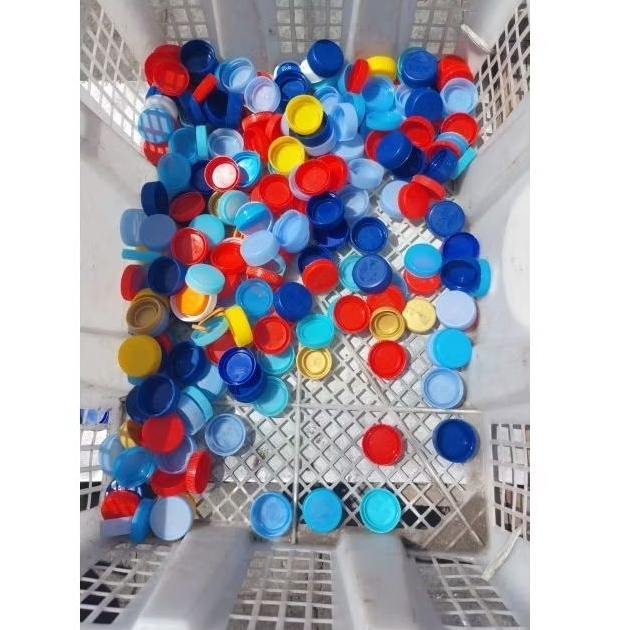 tutup botol bekas 10 pcs  AQUA,VIT,CLUB,LEMINERAL,DLL