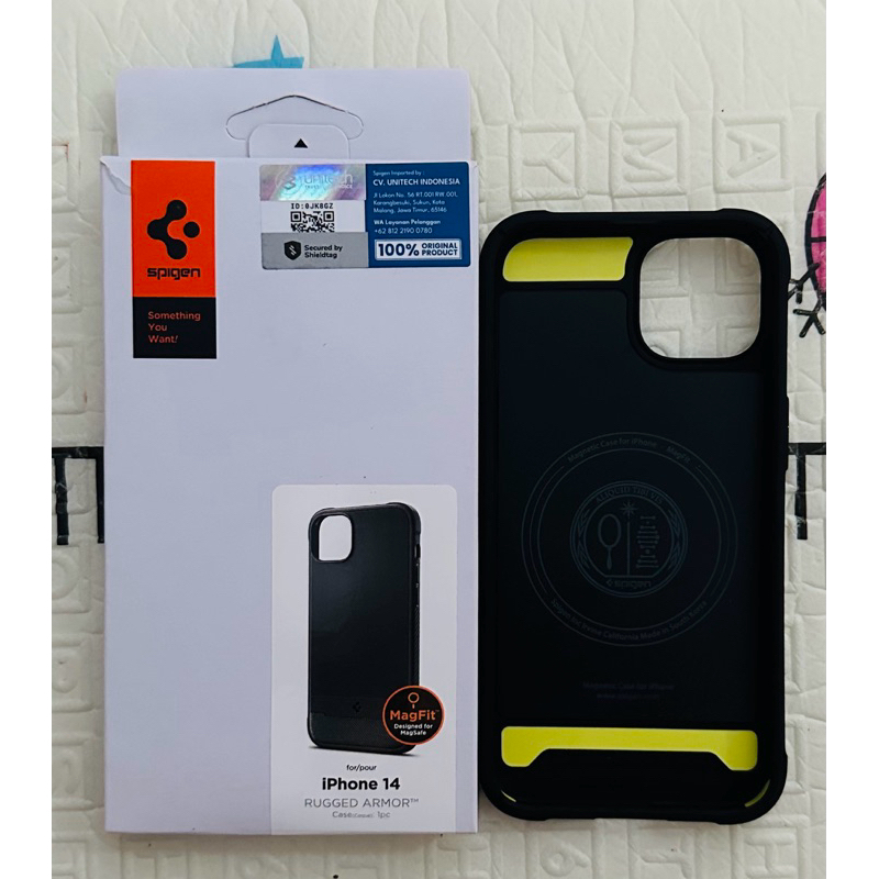 Spigen Case Iphone 14 Rugged Armor MagSafe Carbon