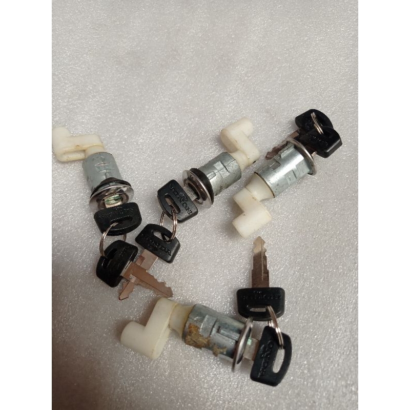 kunci jok sadel astrea 800 asdap astrea800