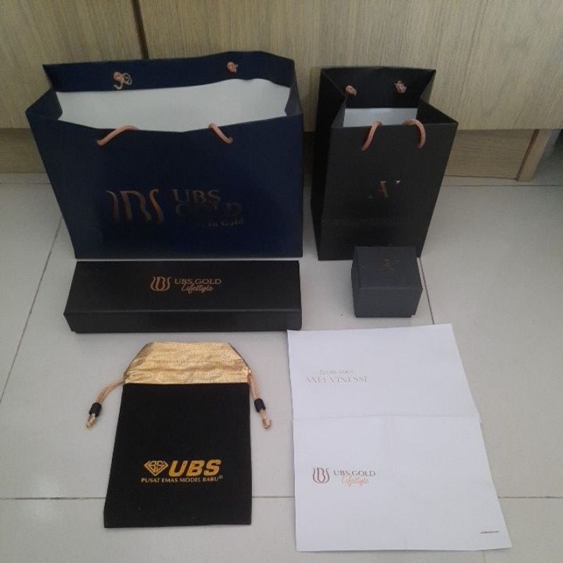 

READY Original Box Pouch Bag Ubs Axel (Cek Deskripsi)