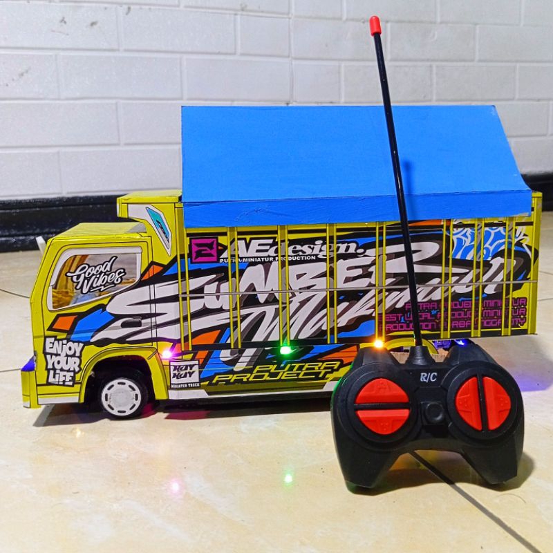 MINIATUR TRUK OLENG REMOT KONTROL TERBARU DAN MURAH FULL VARIASI