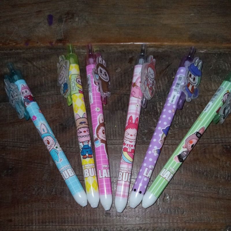 

Pulpen Labubu & Hangyodon
