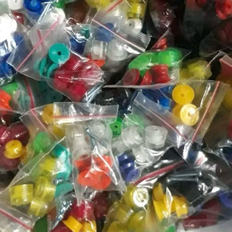 Kaki karet sangkar kotak