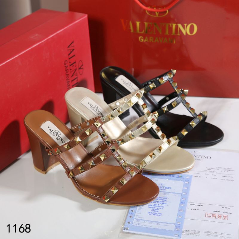 1168 Rockstud Calfskin Leather Slide Sandals