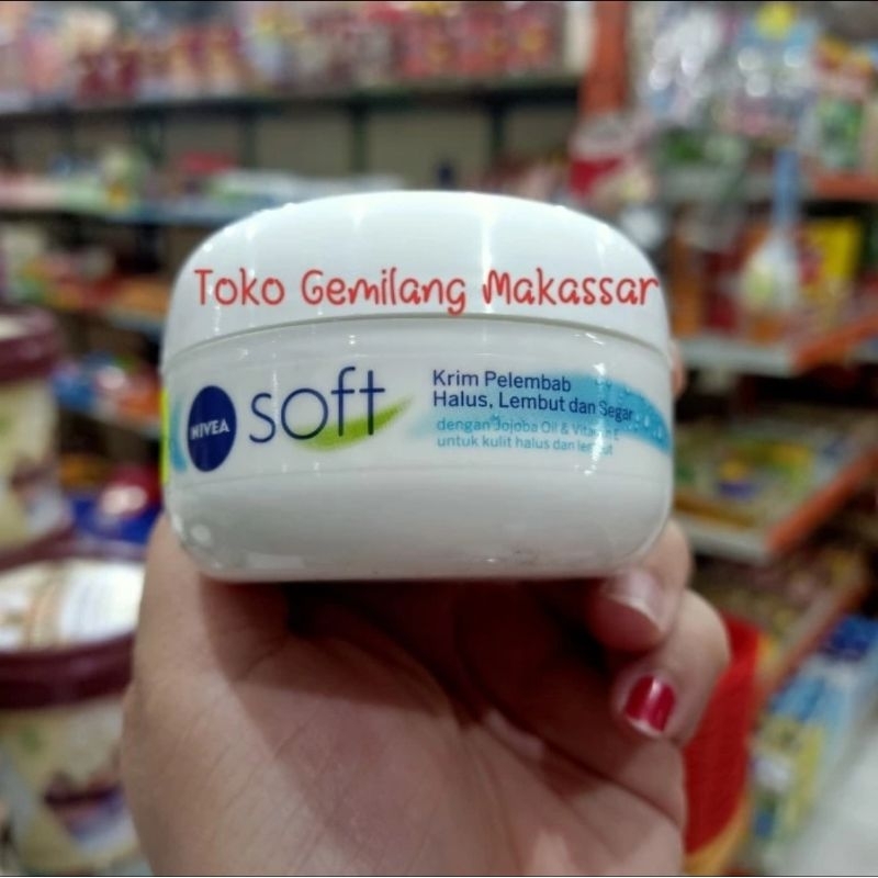 Nivea Soft Creme pelembab kulit wajah dan badan