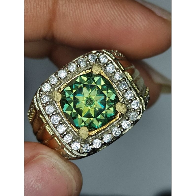 Moissanite Green 9mm