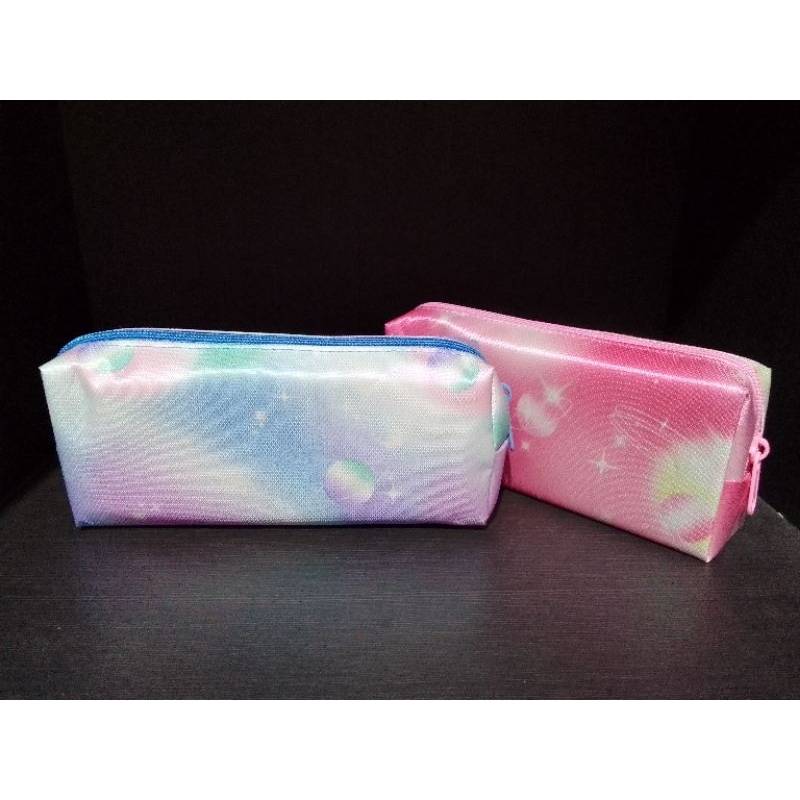 

(1 PCS) KOTAK PENSIL RAINBOW(18x9x5cm)