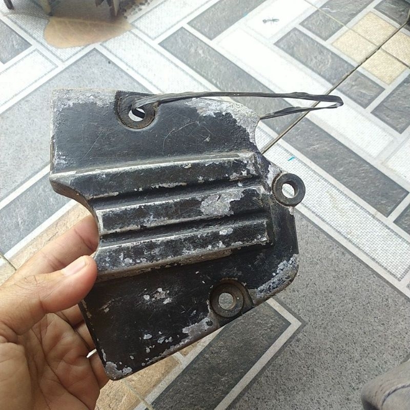 cover gir depan Yamaha Alfa