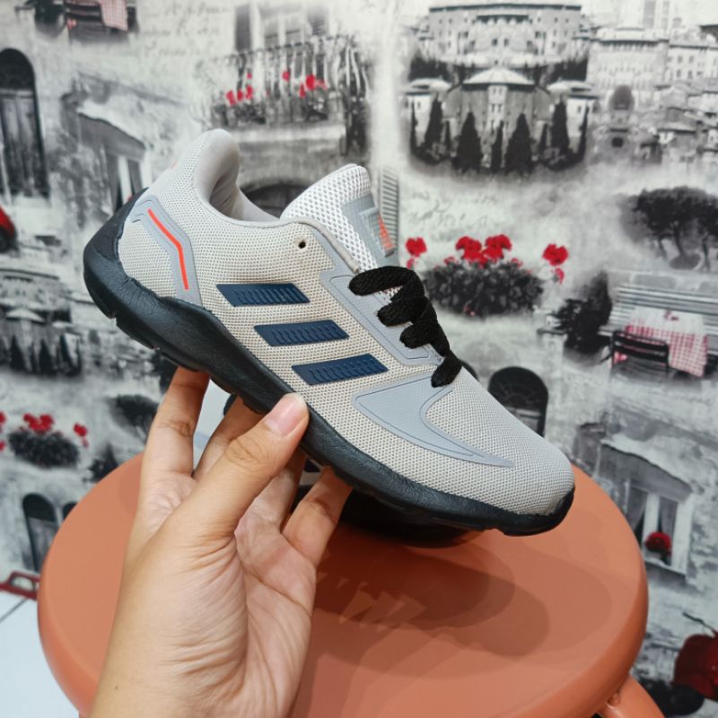 Sepatu Lari Anak Perempuan Laki-Laki Adidas Run Falcon Grey White sol Grey | Sepatu Anak | Toddlers 