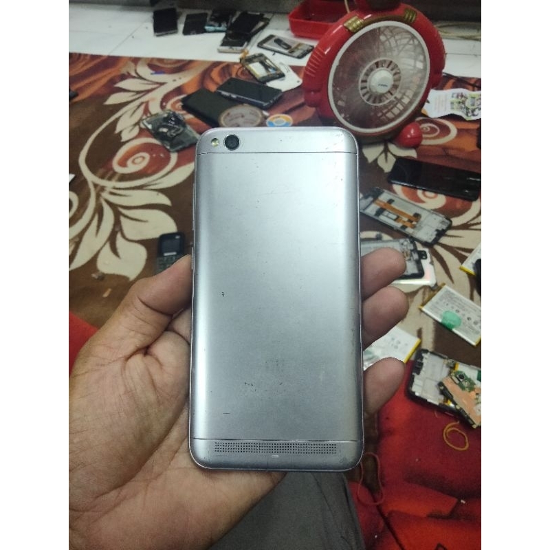 Xiaomi Redmi 5a minus lcd saja