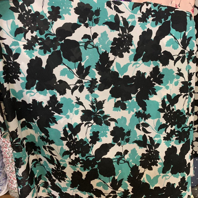 kain diamond crepe - diamond crepe motif - kain dress crepe import - kain gamis crepe motif - kain c