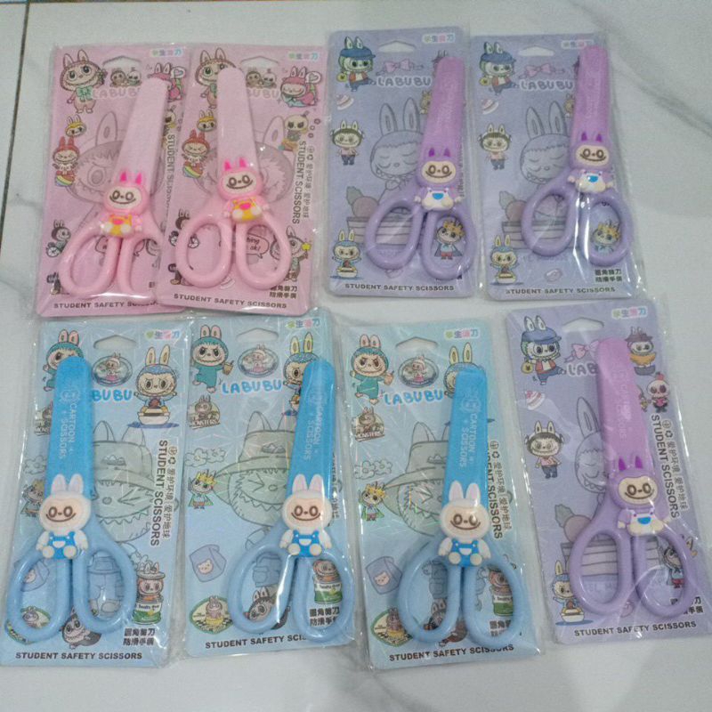 

GUNTING VERSI LABUBU