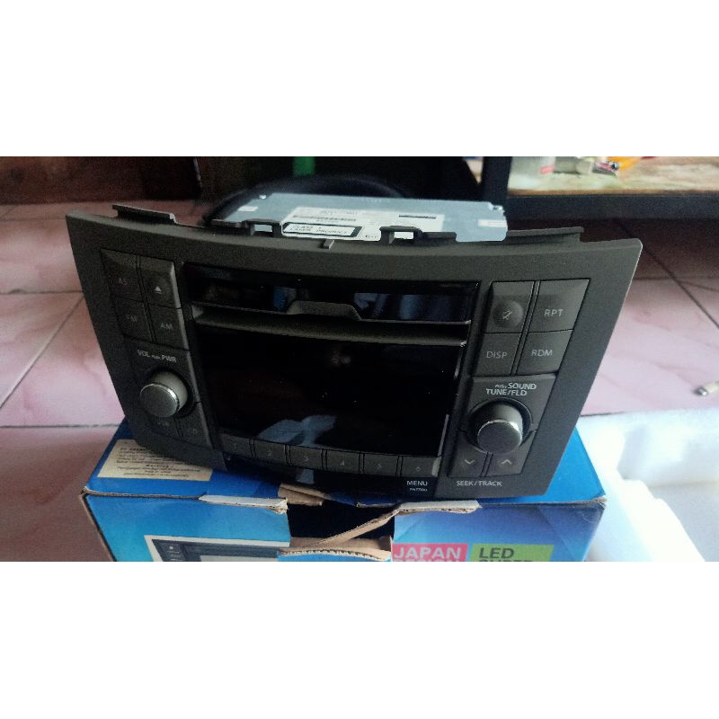 head unit original suzuki ertiga lama