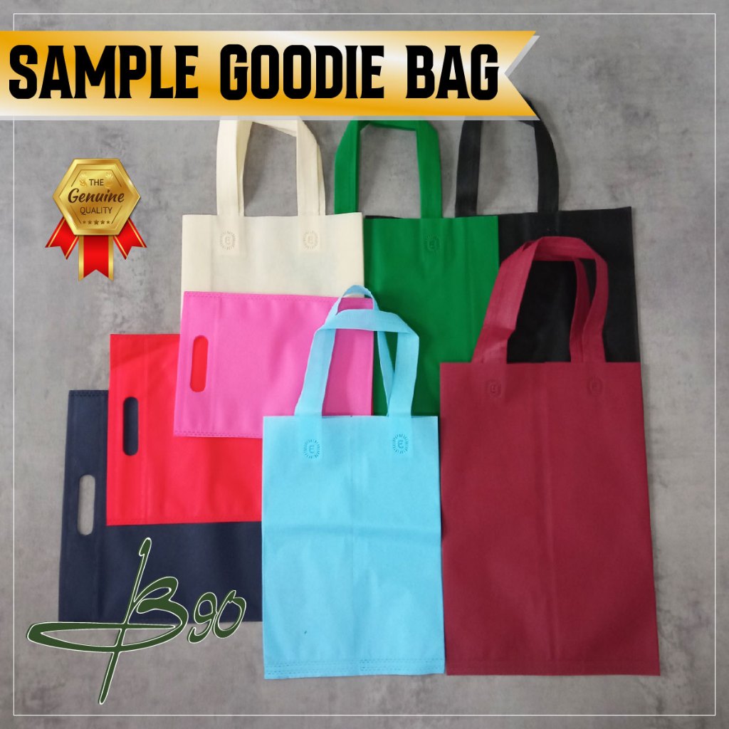 

Set Sample Goodie Bag 61 isi 8pcs Random Warna