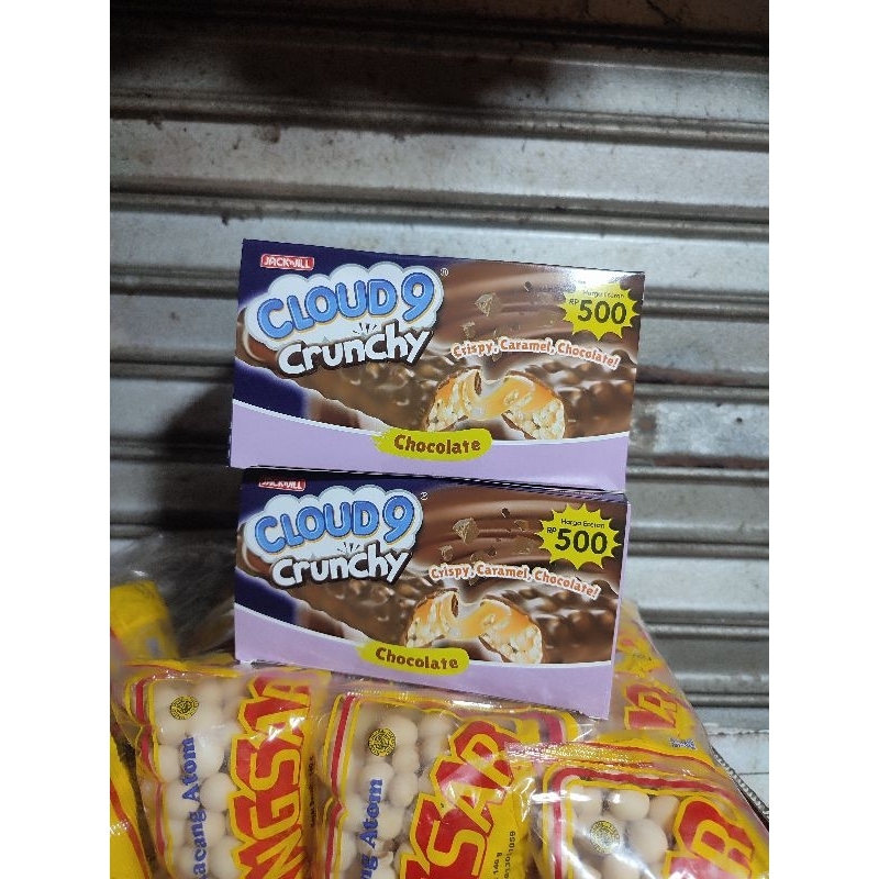 

Cloud 9 Crunchy Chocolate 1 Box Isi 24pcs