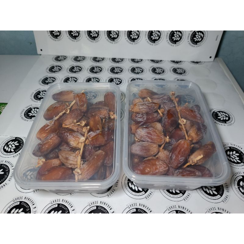 

Kurma Tunisia Tangkai 1000gr