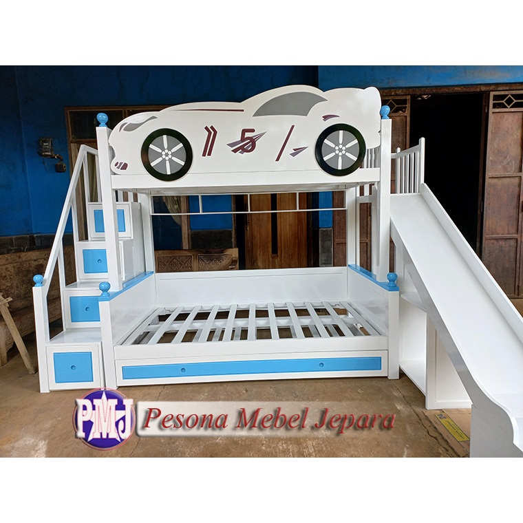 Dipan Tingkat Anak Motif Mobil Dengan Seluncuran