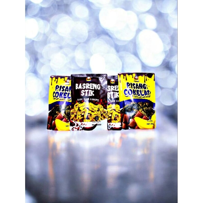 

Suguhan Snack Paket Combo 4 - isi 2 pcs Pisang Colat dan 2 pcs Basreng Stik