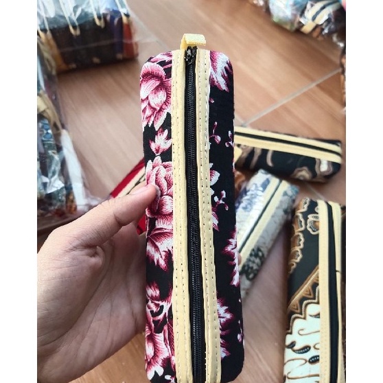 

Super Shopping 5pcs Souvenir Dompet Pensil Batik Murah 19cm Souvenir Hawa