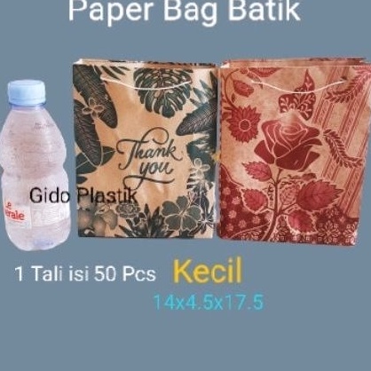 

Hadir Berkualitas Paper Bag Batik Ukuran Kecil Ukuran 14 cm x4 cmx17 cmHarga Per Tali isi 5 pcs
