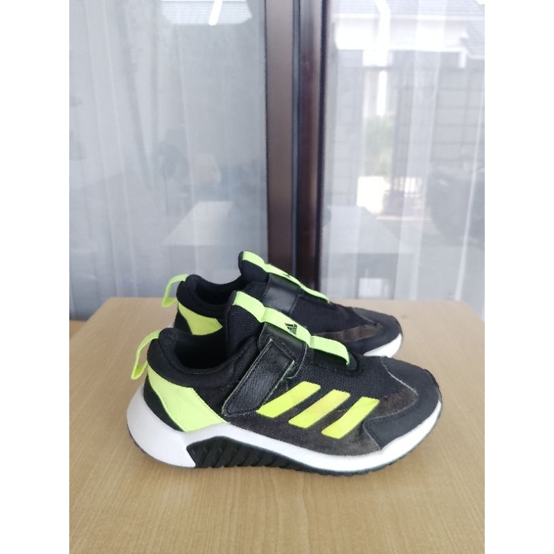 Sepatu Second Branded 4D1D45 AUTIRE Hitam Size 35. Sneakers Pria Wanita