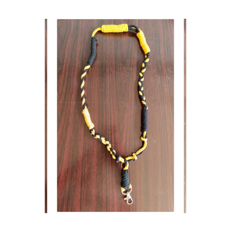 

Lanyard Macrame