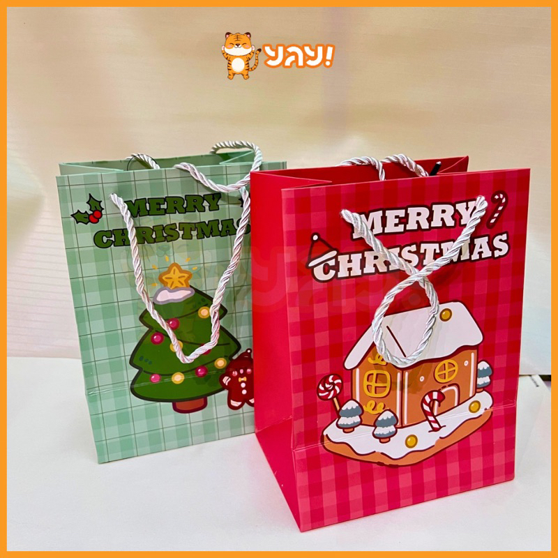 

YAY! PAPERBAG CHRISTMAS KECIL SIZE 19.5 x 14.5 CM