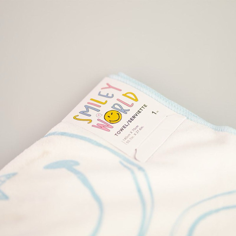 Miniso Smiley World Towel / Miniso Handuk Mandi
