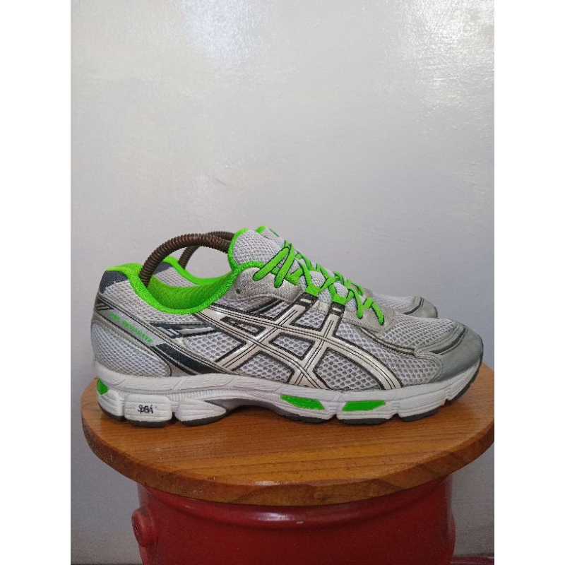 sepatu second ball volli asic