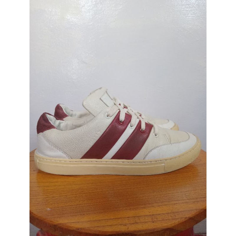 sepatu second Bally Henson