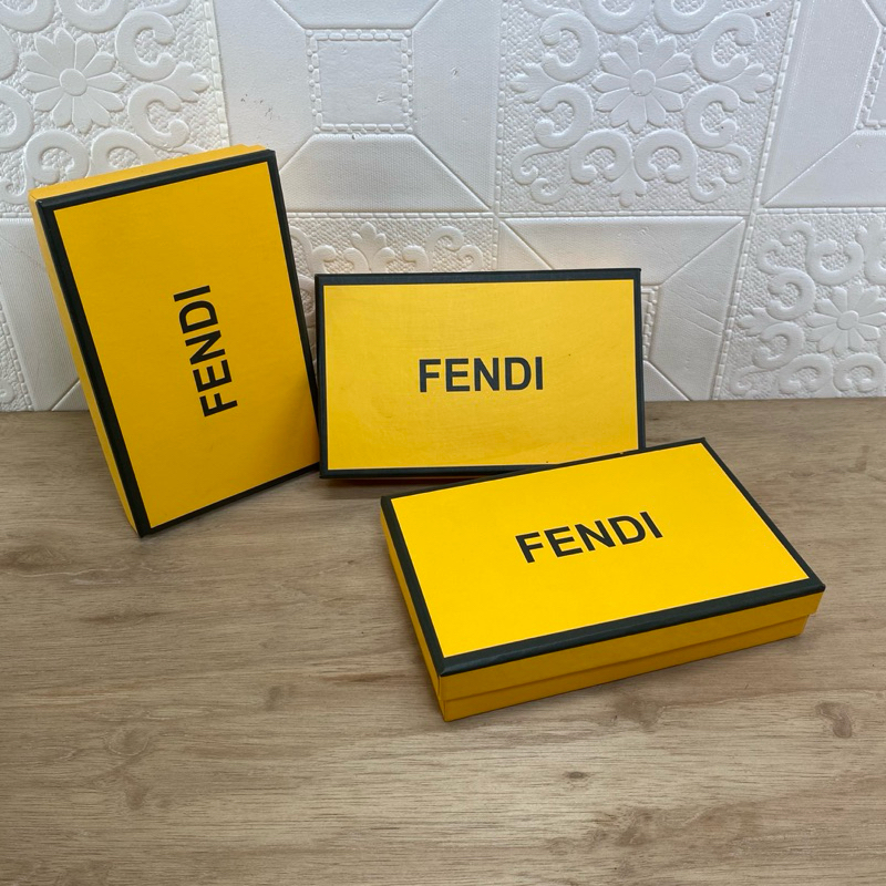 

kardus box dompet fnd uk 20,5 x 12 x 4