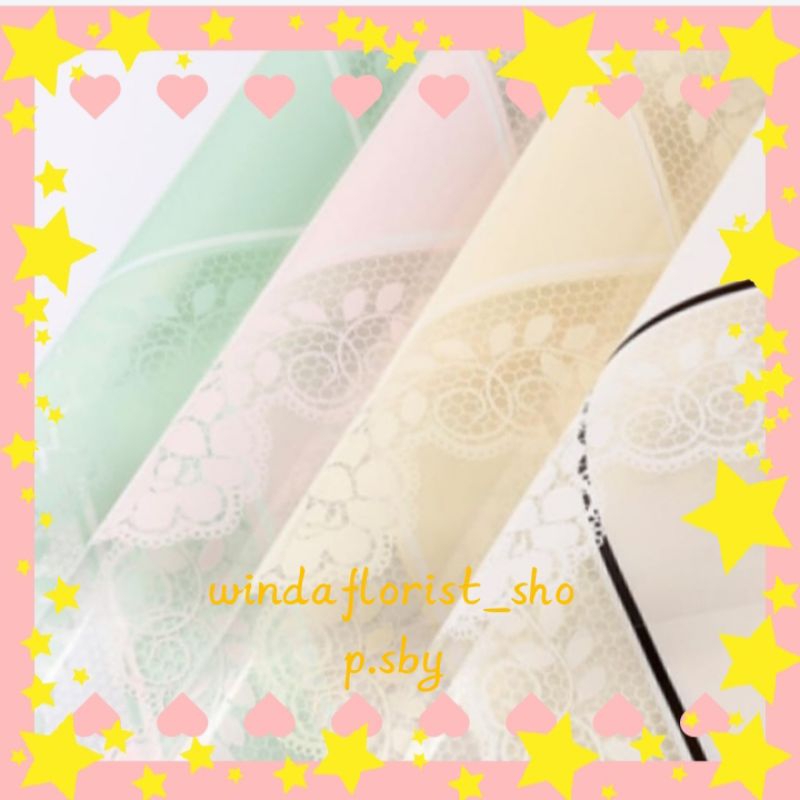 

Kertas Buket (ECER) Cellophane Flower Wrapping Renda Bunga GLOSSY List Tranparant