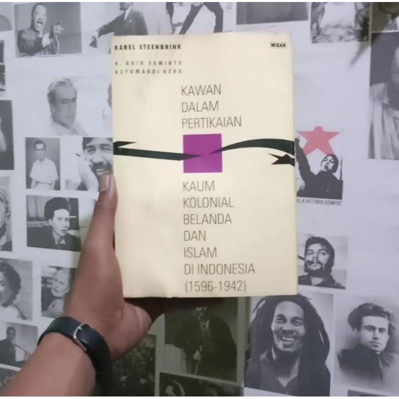 Karel A. Steenbrink Kitab Suci atau Kertas Toilet: Nuruddin Ar-Raniri dan Agama | Orang-orang Katoli