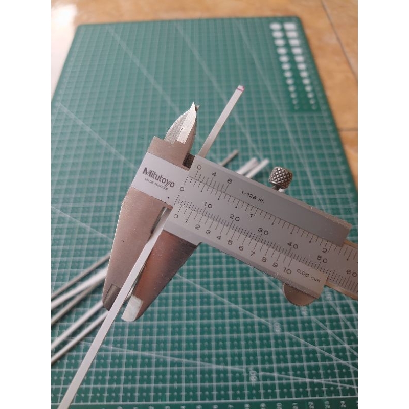 PVC Lembaran Paralon Ukuran 2.5mm x 25cm Bahan Miniatur, Tebal ±1.8mm Bahan Miniatur Bukan PVC Foam 