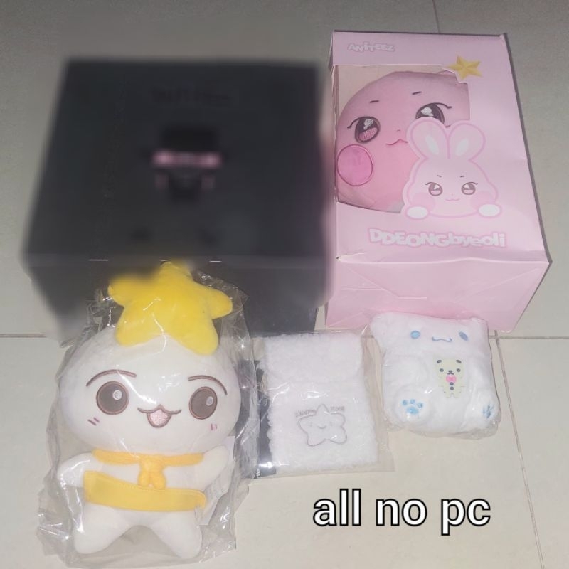 aniteez seonghwa teezmon winklemon outfit pop up pouch towards the light concert ateez