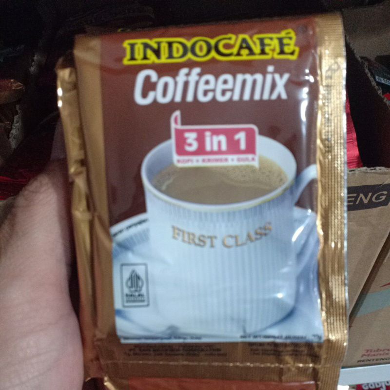 

Kopi Indocafe kopi mix 3in1 renceng