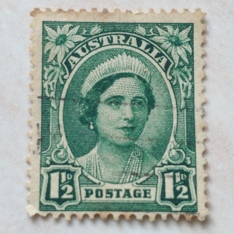 

Prangko Perangko Kuno Tua Australia 1942 Elizabeth The Queen Mother - YN1882