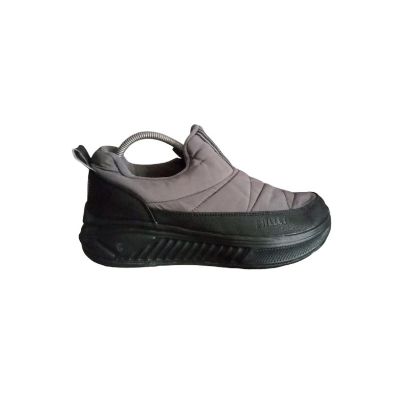 sepatu MILLET second