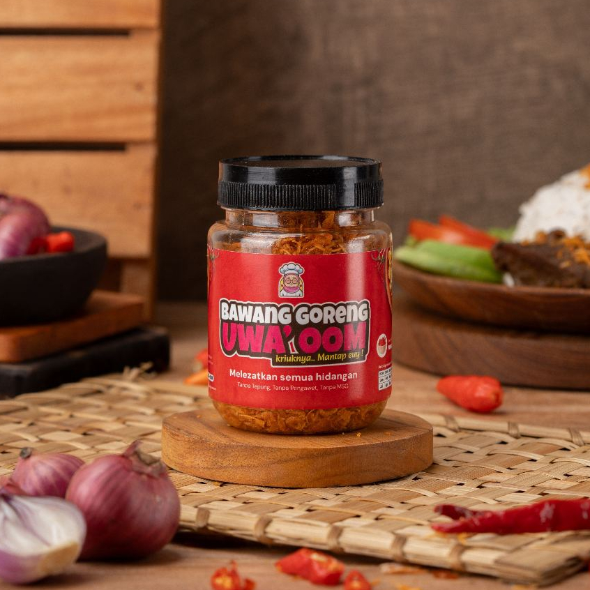 

Bawang Goreng Premium Uwa' Oom Rasa Pedas Pisan Tanpa Tepung dan MSG
