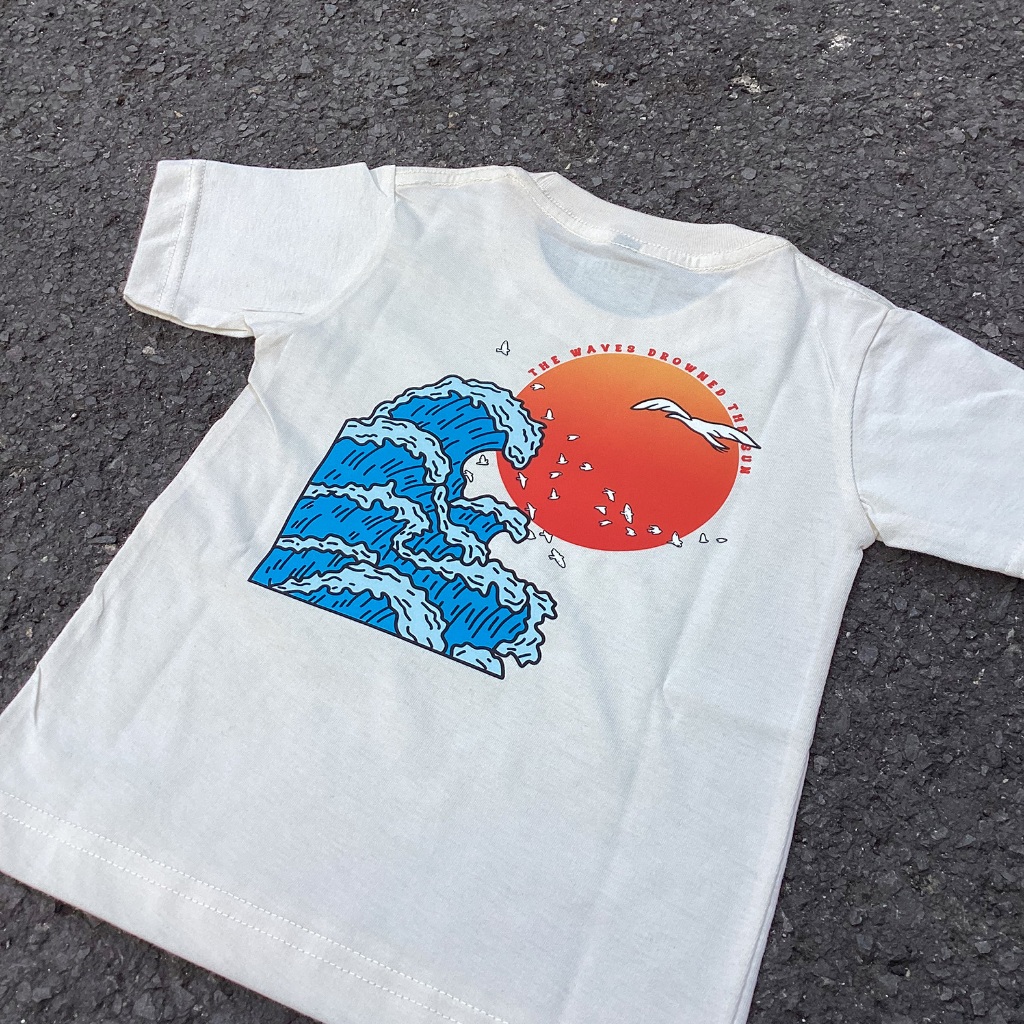 Kaos Anak Laki Laki Perempuan Motif Pantai Surfing Distro